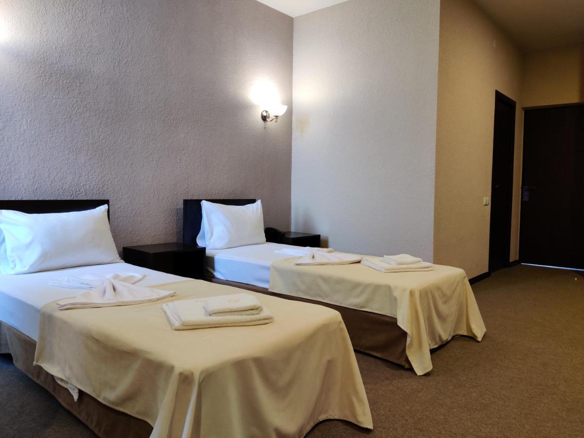 Vagharshapat Richmind Hotel מראה חיצוני תמונה