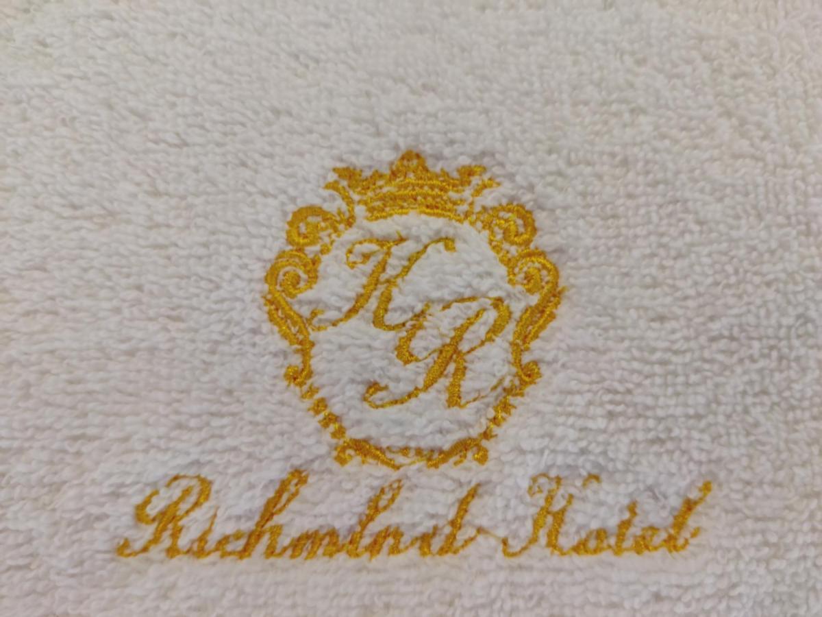Vagharshapat Richmind Hotel מראה חיצוני תמונה