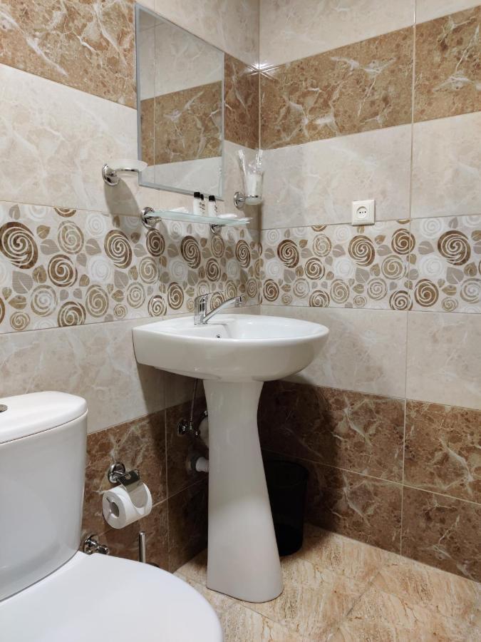 Vagharshapat Richmind Hotel מראה חיצוני תמונה