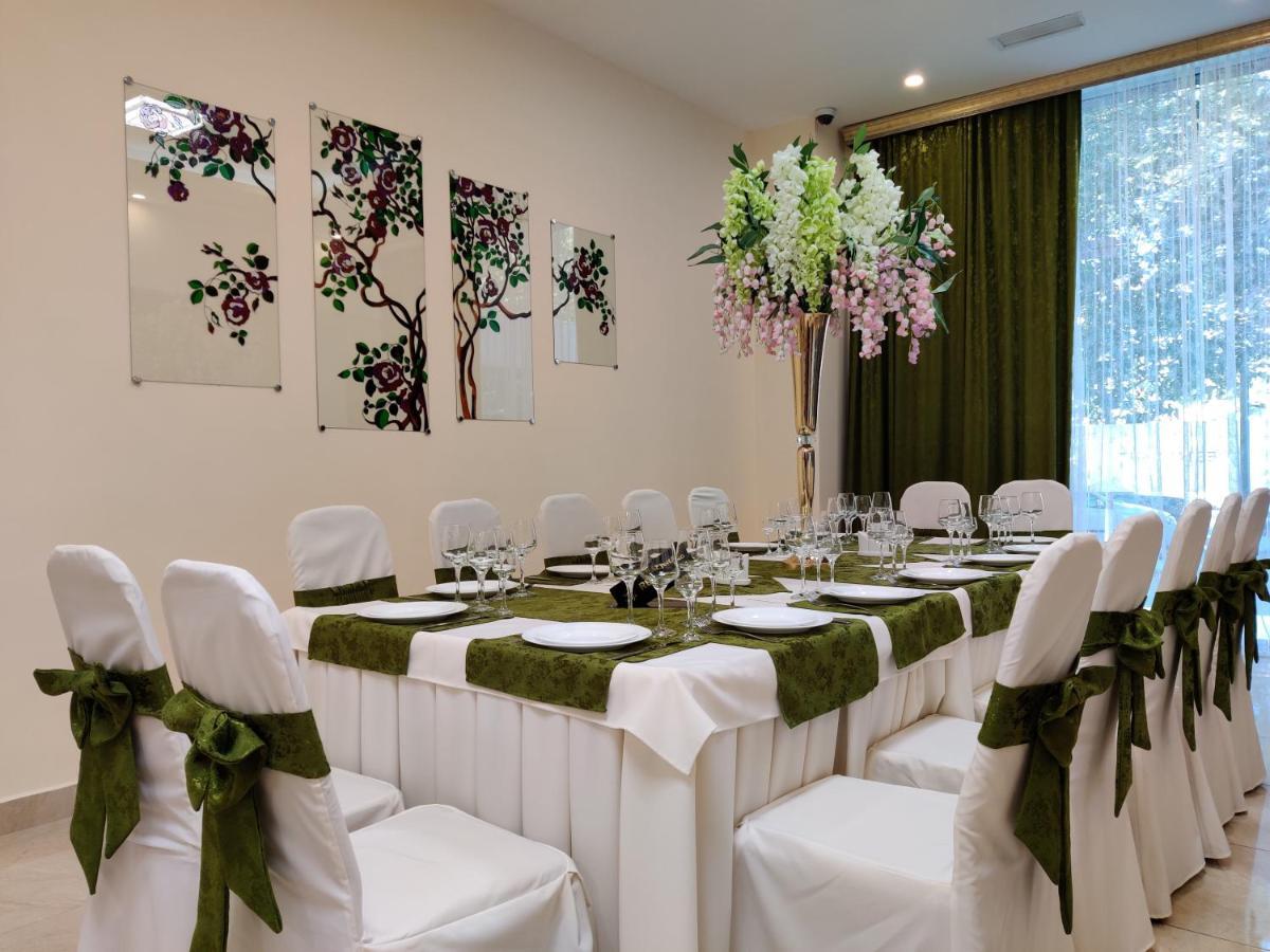 Vagharshapat Richmind Hotel מראה חיצוני תמונה