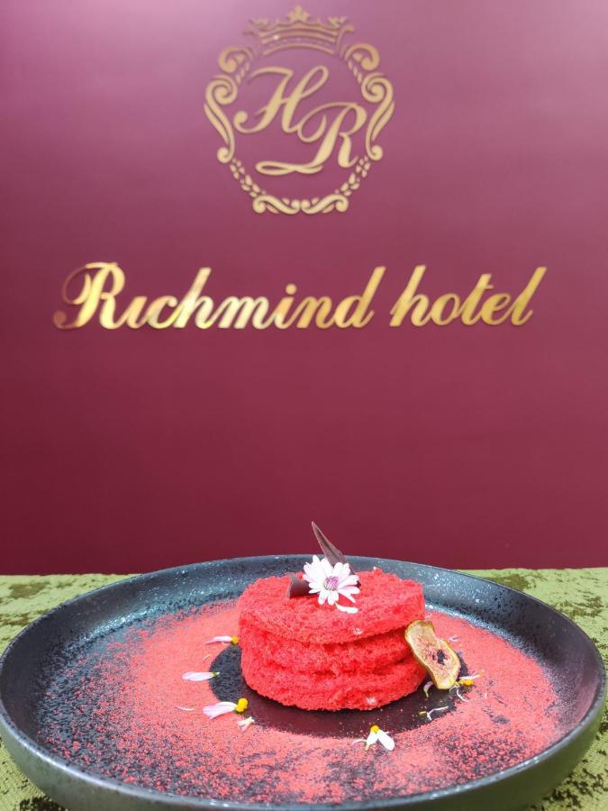 Vagharshapat Richmind Hotel מראה חיצוני תמונה